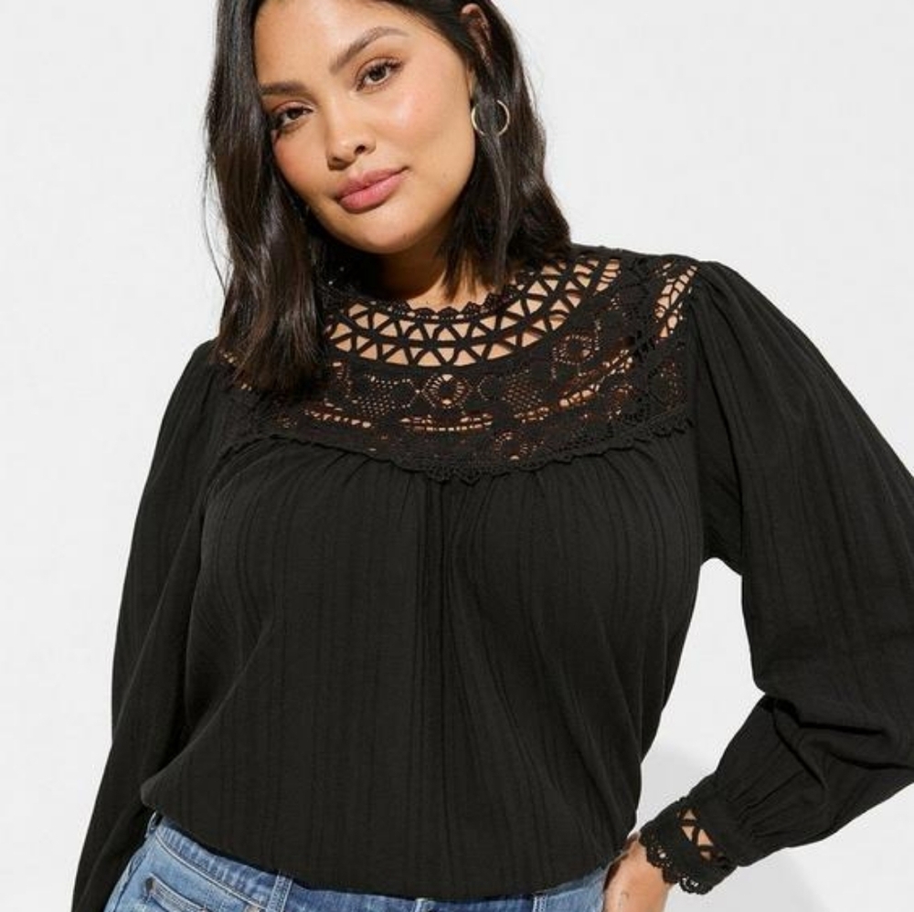 Torrid Cotton Lace Trim Yoke Blouson Sleeve Top Black Large/12 NWT New